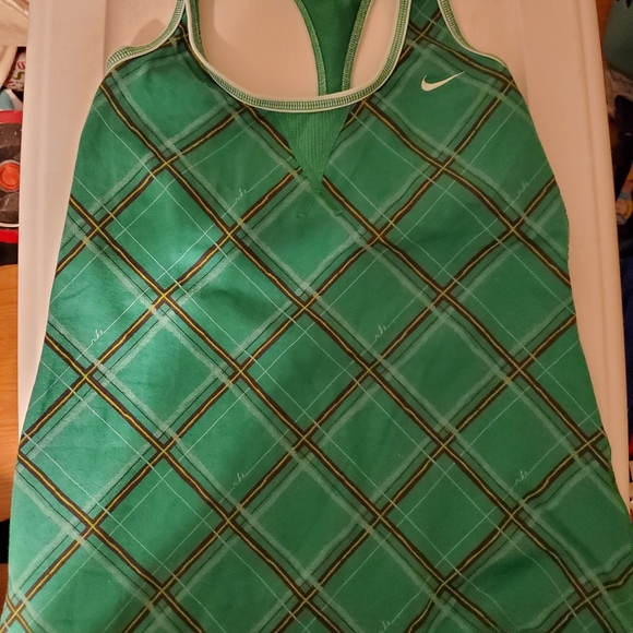 Nike Athletic Top Size Small - Picture 1 of 1